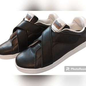 Goats New No Tags Women's Upper Leather, Black & White Platforms. Sz. 8.